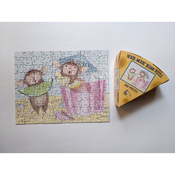 Vintage House Mouse Mini Jigsaw Puzzles Cheese Wheel Shaped Set of 6 Complete - Picture 7 of 9